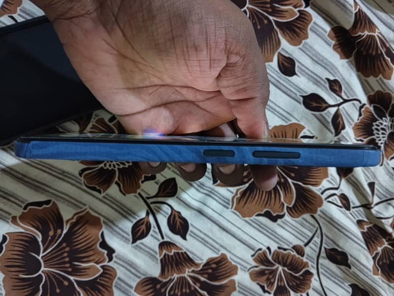 OPPO A6 4