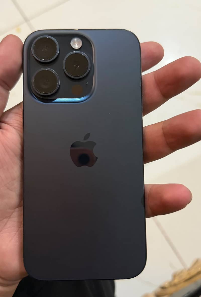 Apple iPhone 15 Pro 0