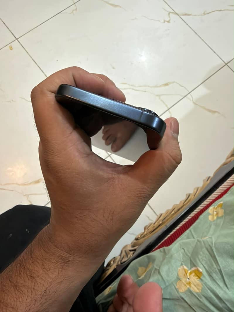 Apple iPhone 15 Pro 5