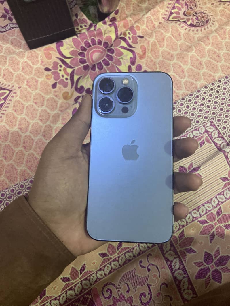 Apple iPhone 13 Pro 3