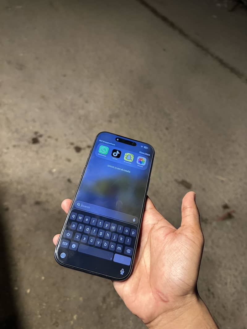 Apple iPhone 17 Pro Max 3