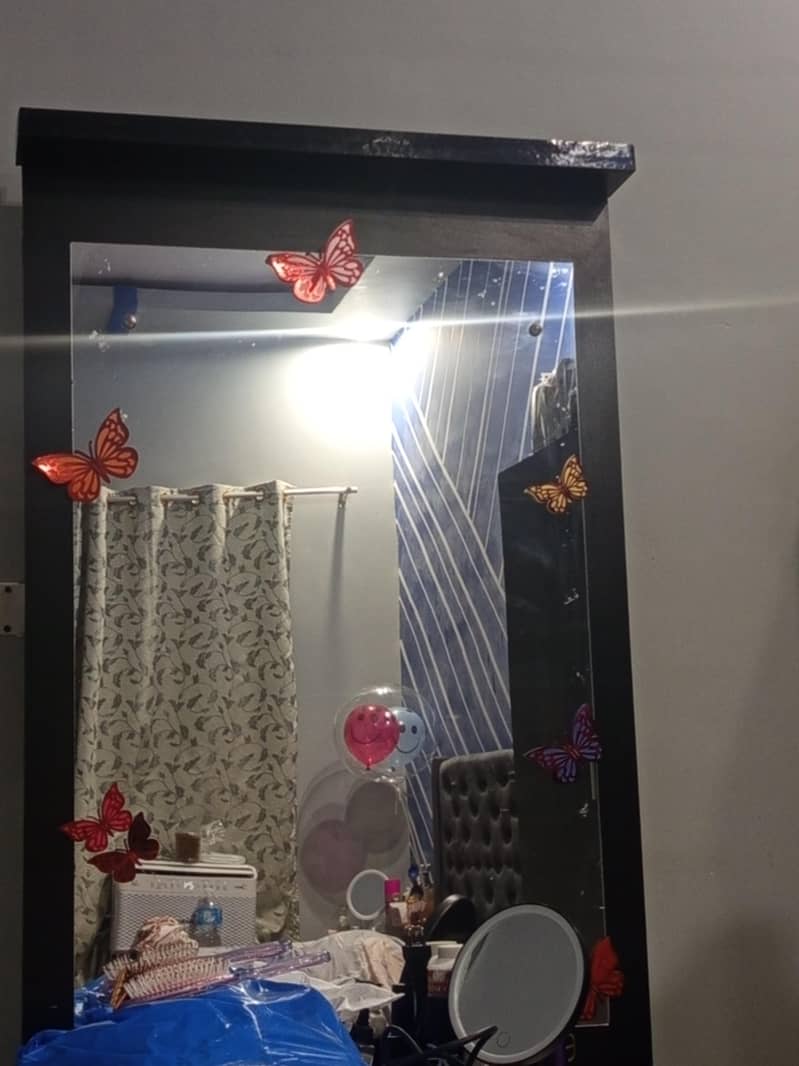 Dressing table 1