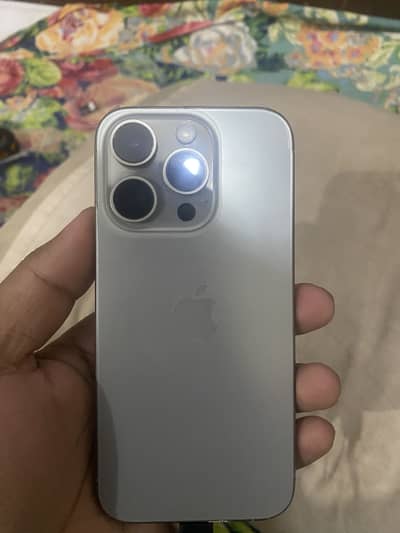 Apple iPhone 15 Pro