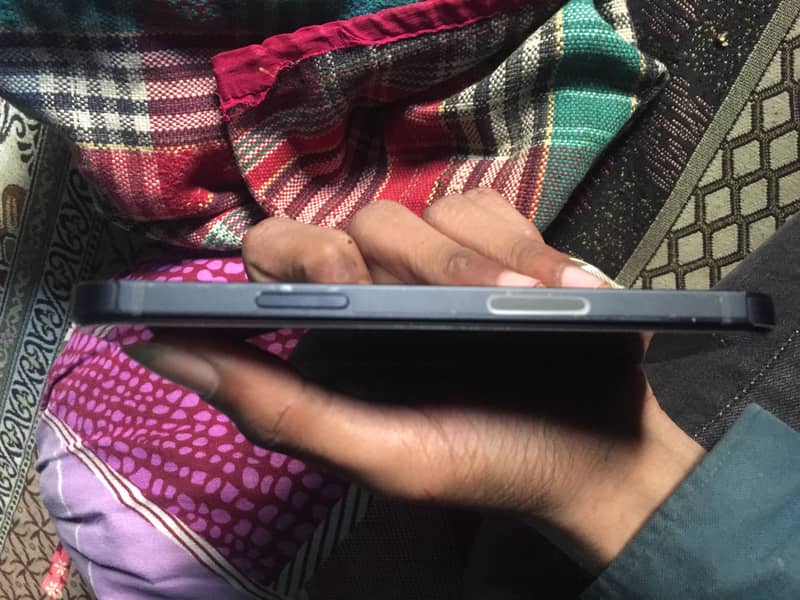 Apple iPhone 12 3