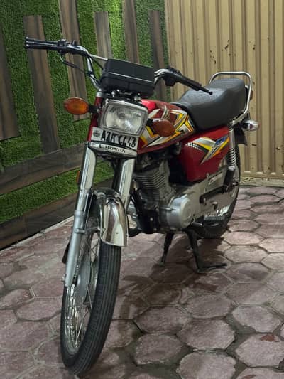 HONDA CG 125 | 2025 Model | 1st Owner | Excellent Condition