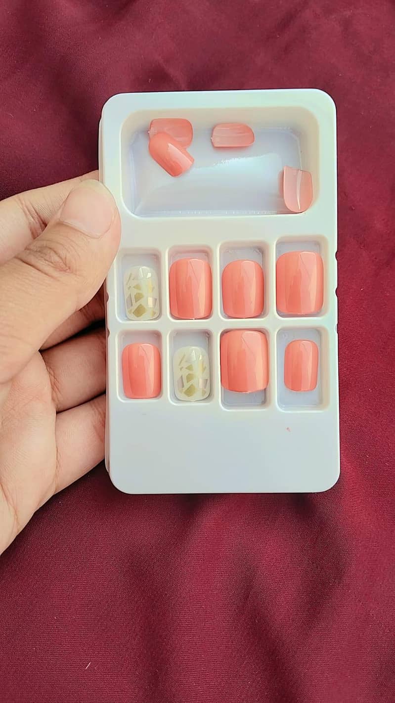 Press on Nails 0