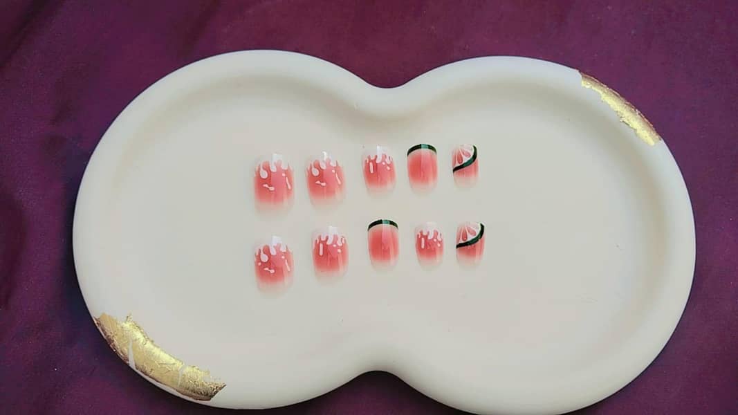 Press on Nails 10