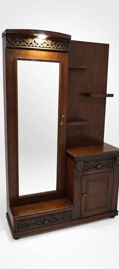 Dressing for sale Wood ma ha urgent sell