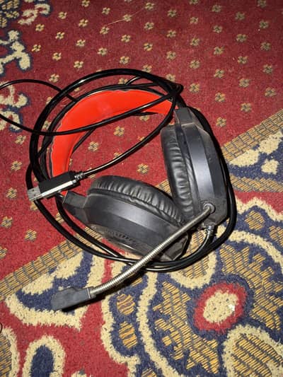 Rgb headphone like new just without box