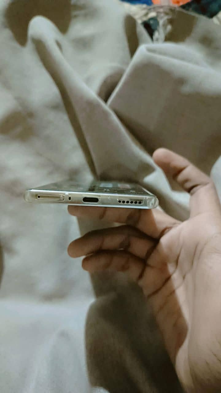 Tecno CAMON 40 Pro 2