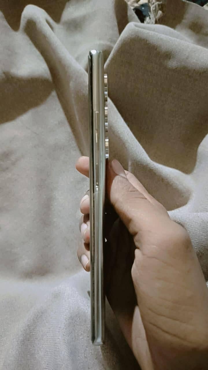 Tecno CAMON 40 Pro 5