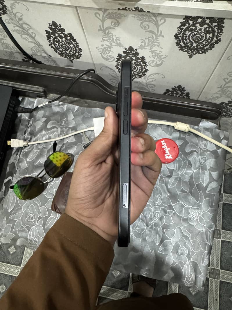 Apple iPhone 15 2