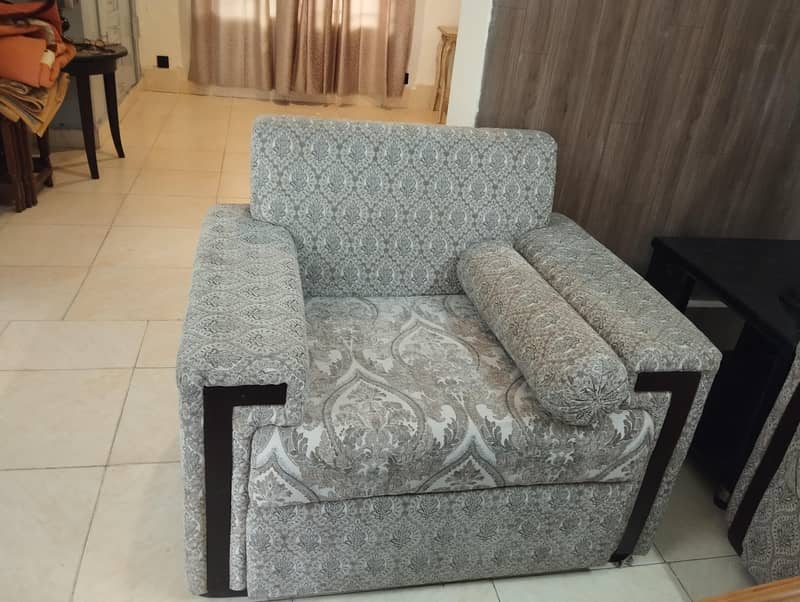 Five seater sofa set 0