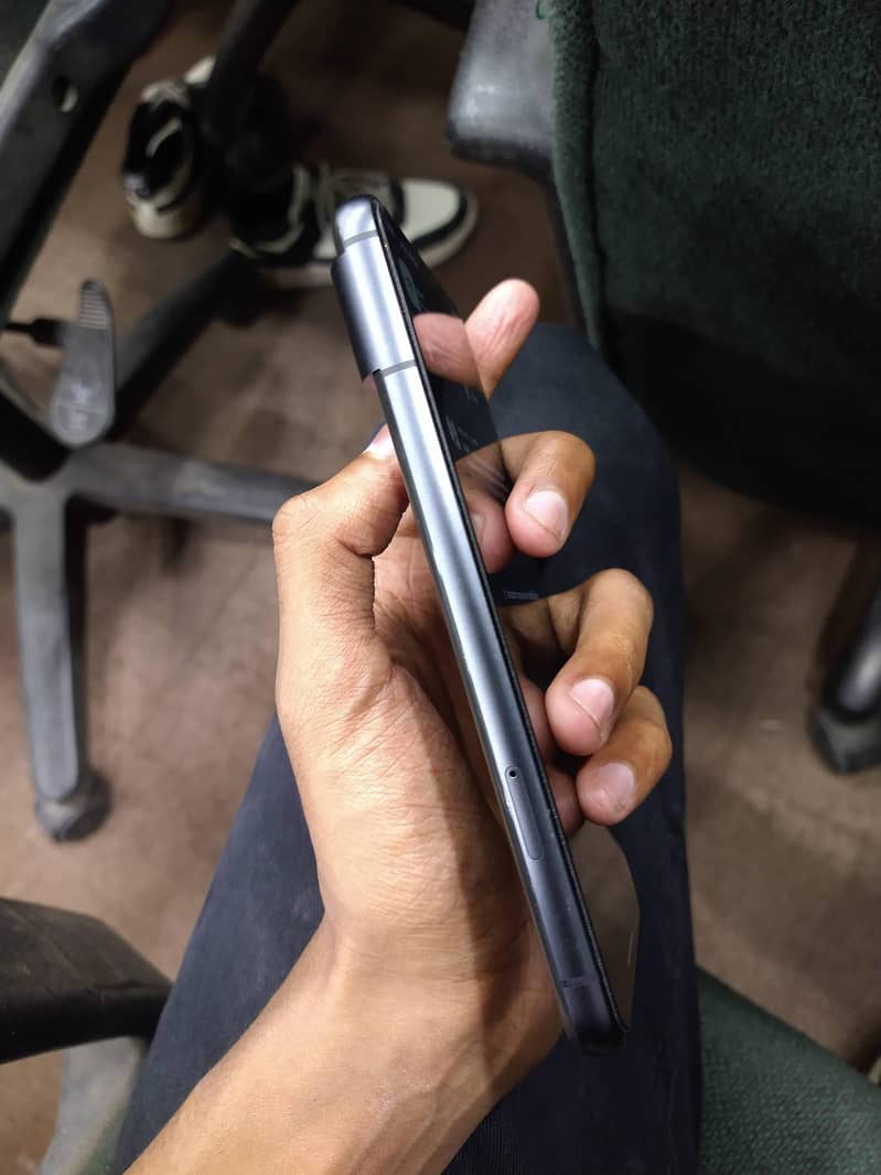 Google Pixel 8 5