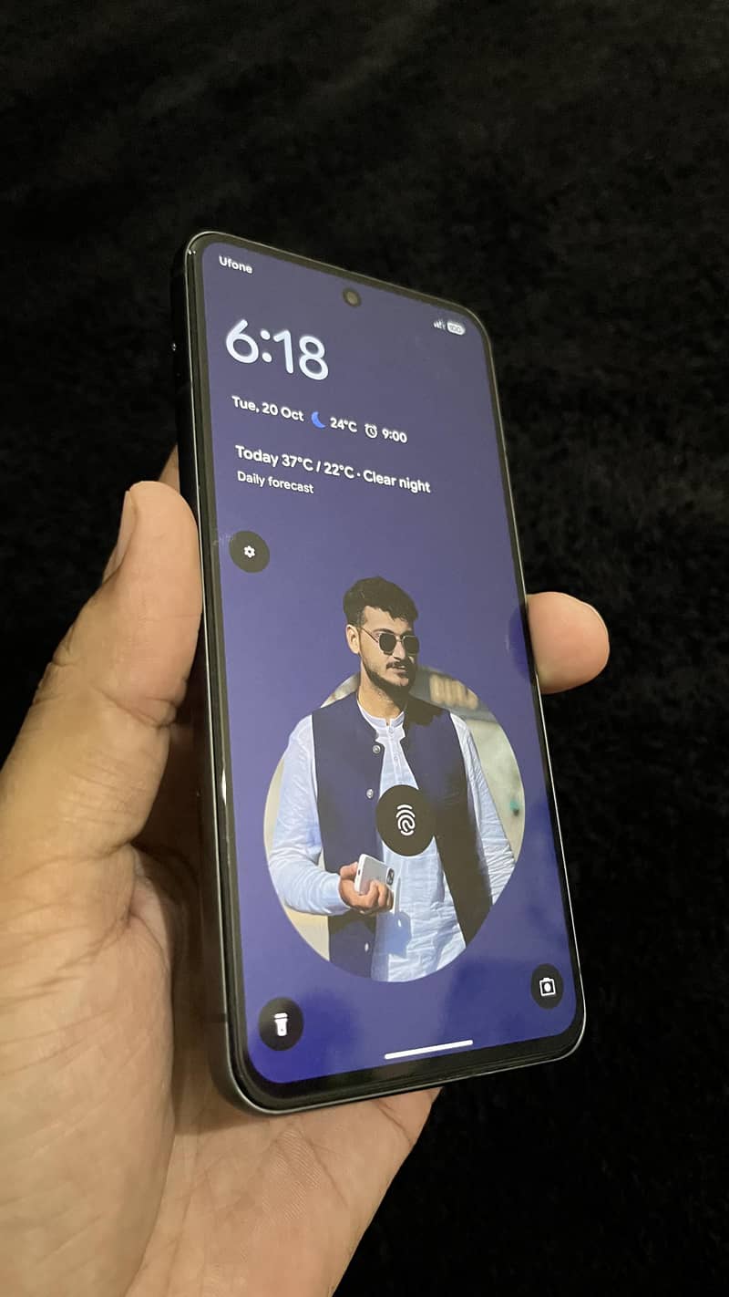 Google Pixel 8 5