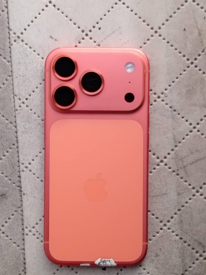 Apple iPhone 17 Pro 0
