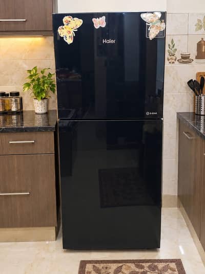 Haier medium size fridge totally original 03014525103