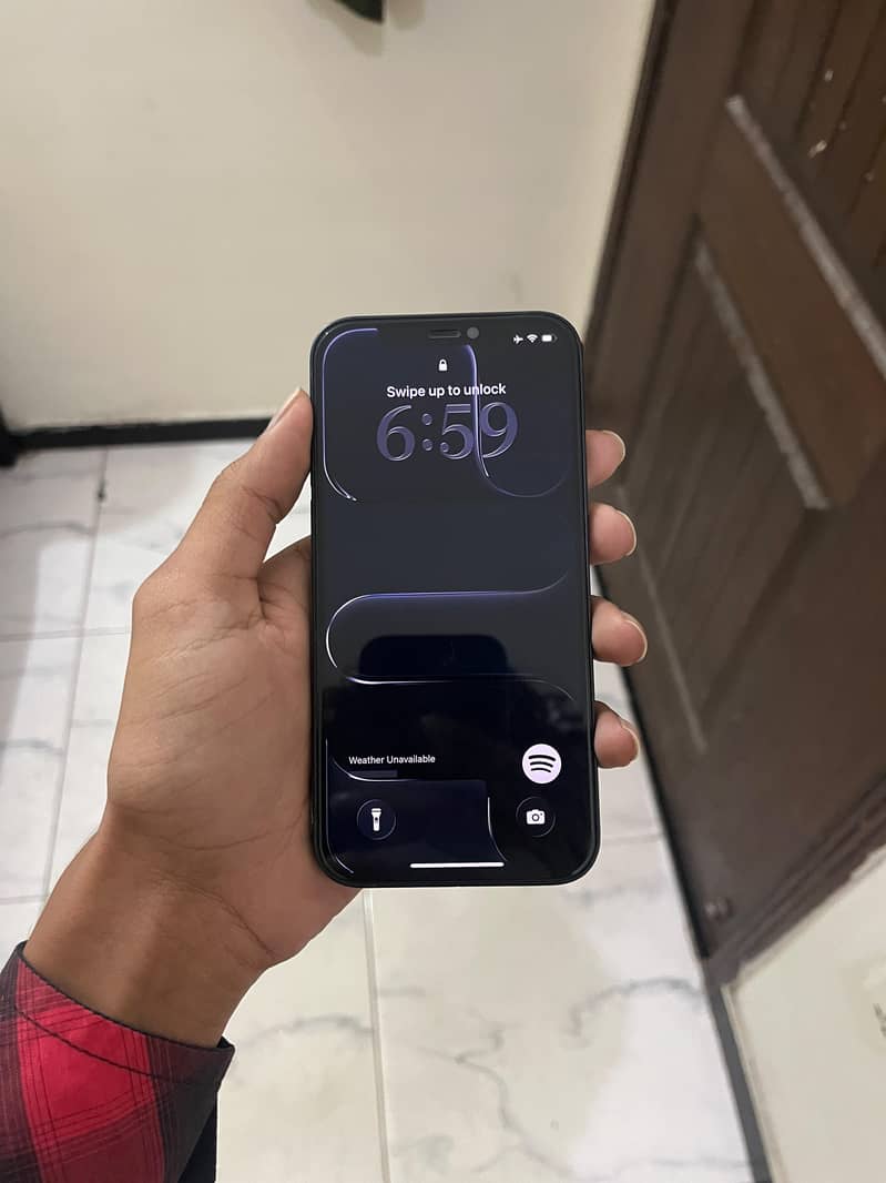 Apple iPhone 12 2