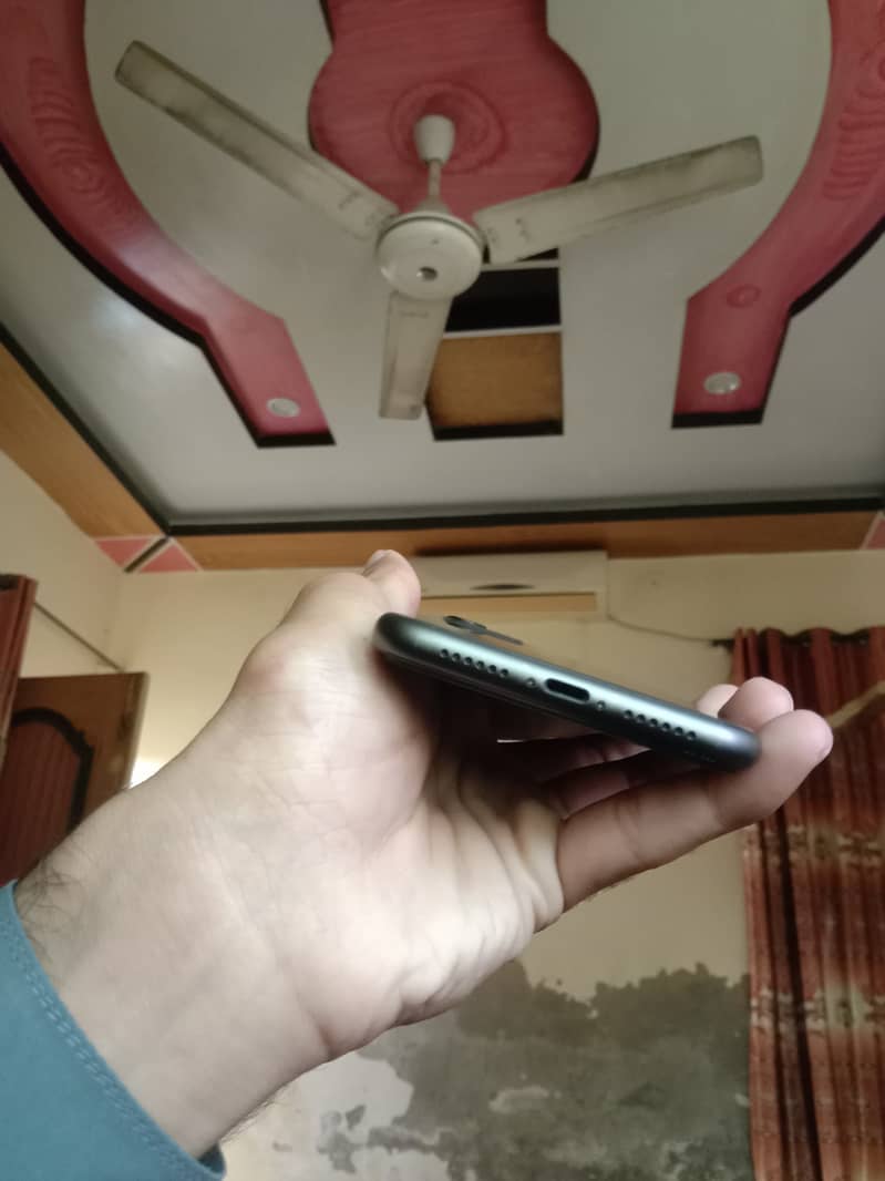 Apple iPhone 11 2
