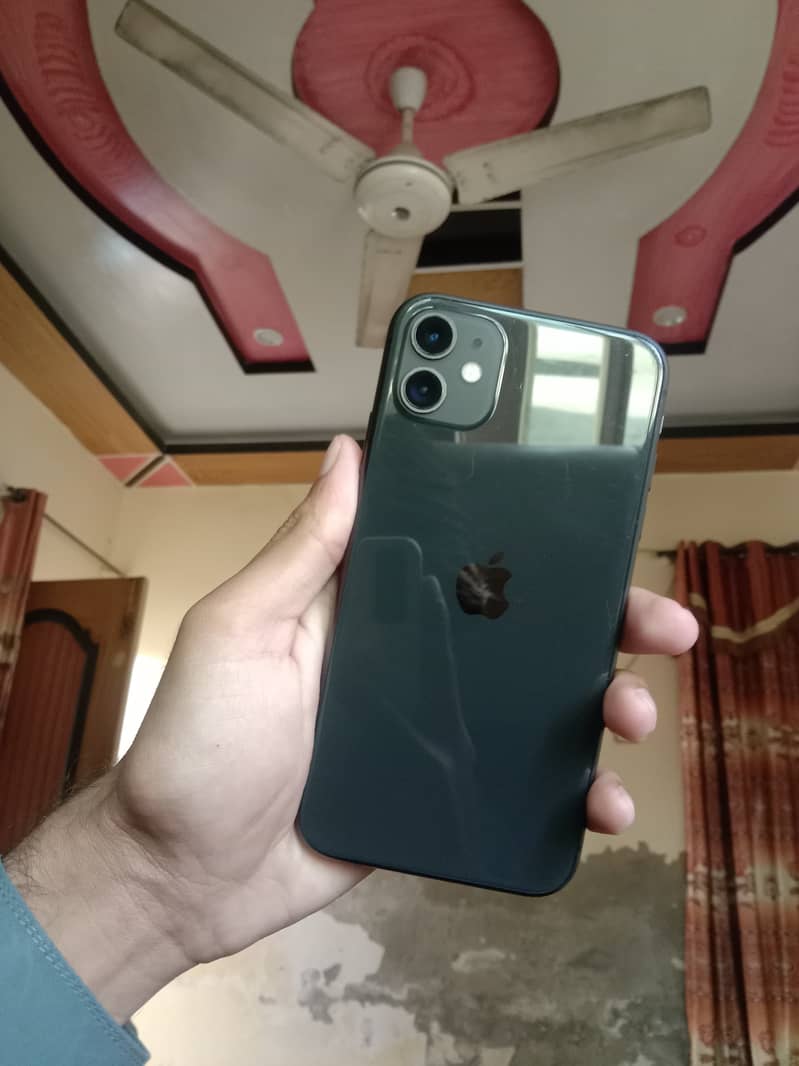 Apple iPhone 11 3