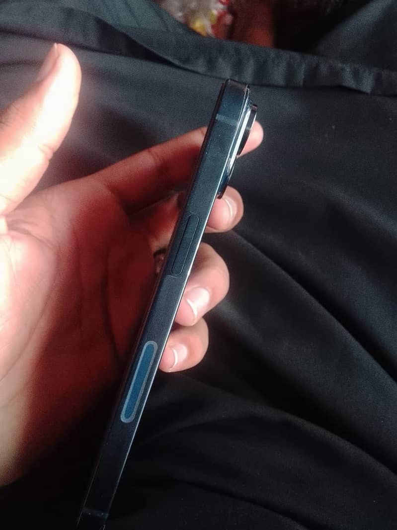 Apple iPhone 14 1