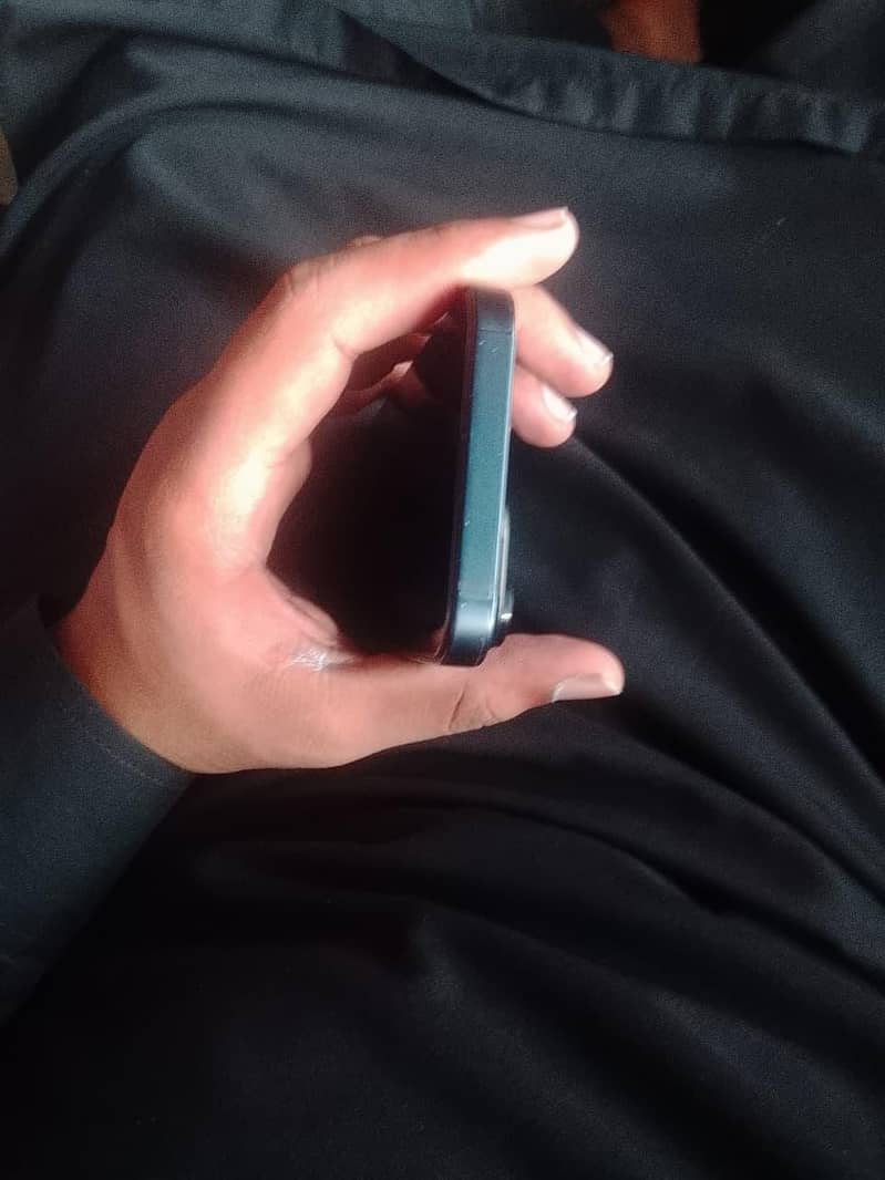 Apple iPhone 14 6