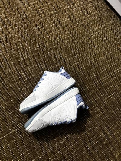 Blue and white Sneaker