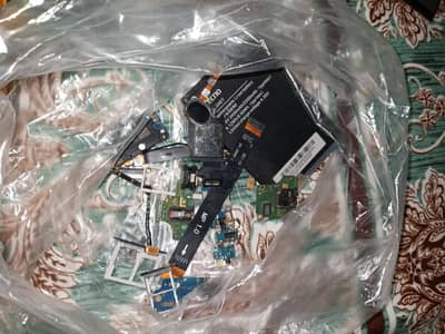 mara pss OPPO A16e ki orgnal parts ha penal or borad ni ha Baki sahb k