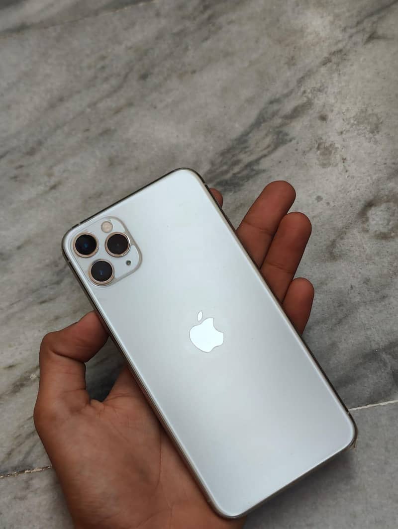 Apple iPhone 11 Pro Max 0