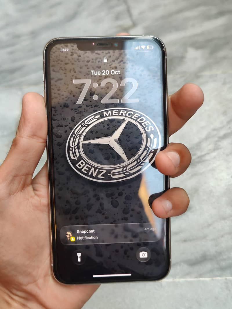 Apple iPhone 11 Pro Max 1