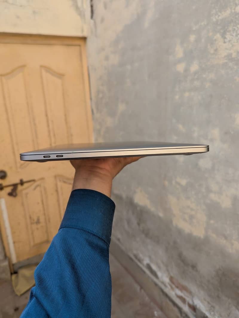 MacBook Pro 2019 5