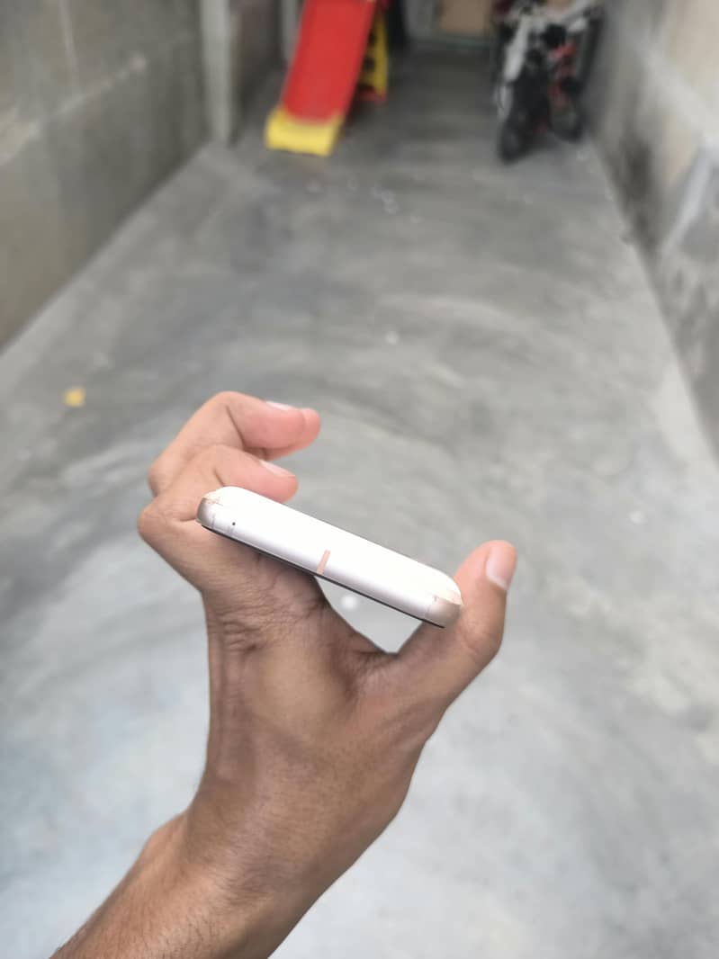 Google Pixel 8 1