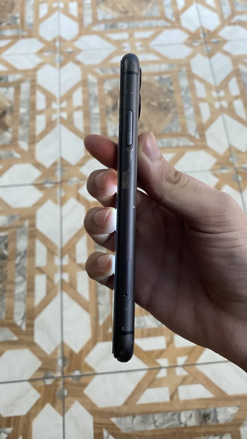Apple iPhone 11 2