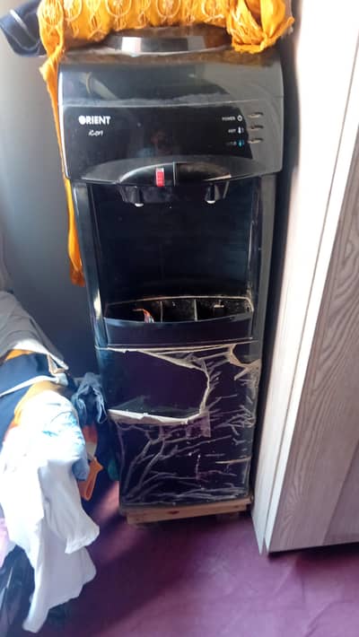 black dispenser