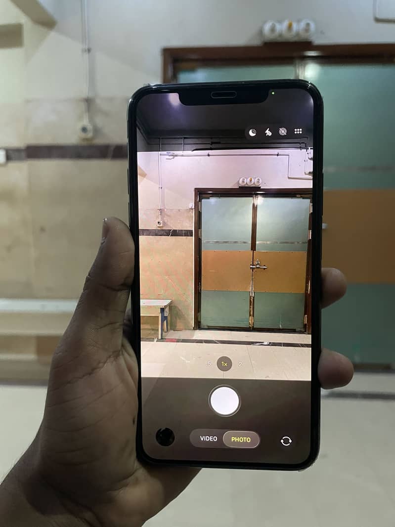 Apple iPhone 11 Pro Max 7