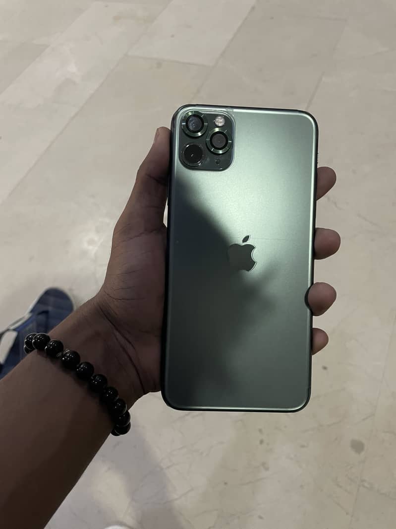 Apple iPhone 11 Pro Max 8