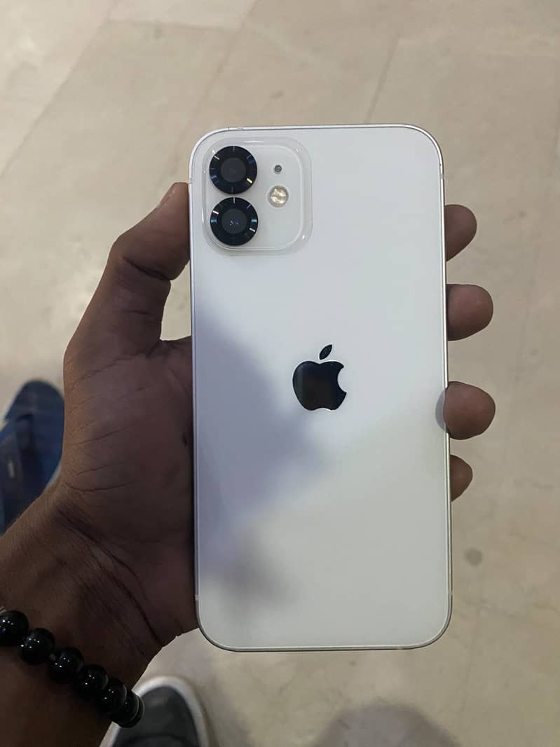 Apple iPhone 12 5