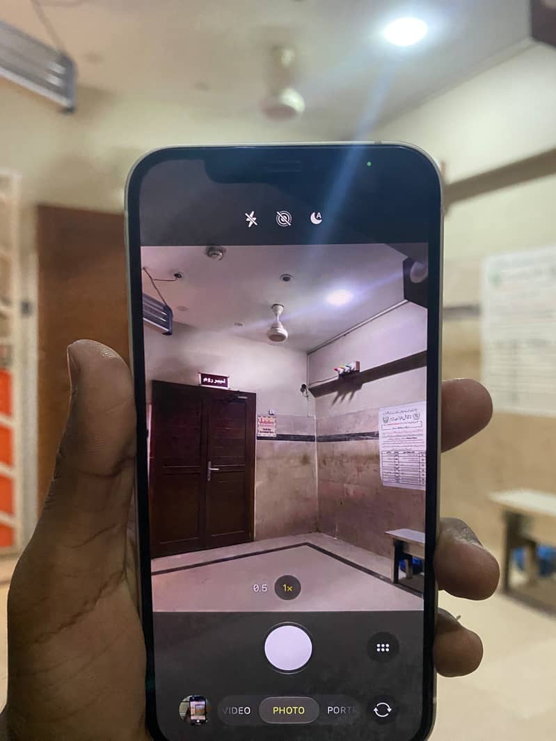 Apple iPhone 12 7