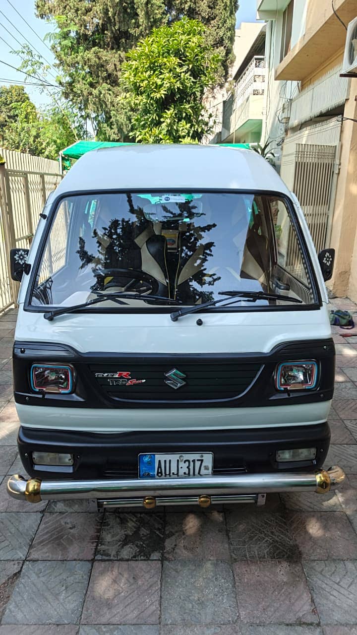 Suzuki Bolan 2020 13