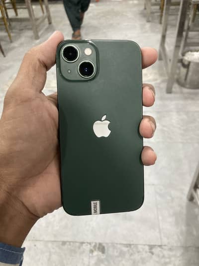Apple iPhone 13