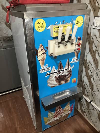 Ice cream machine , new condition for business