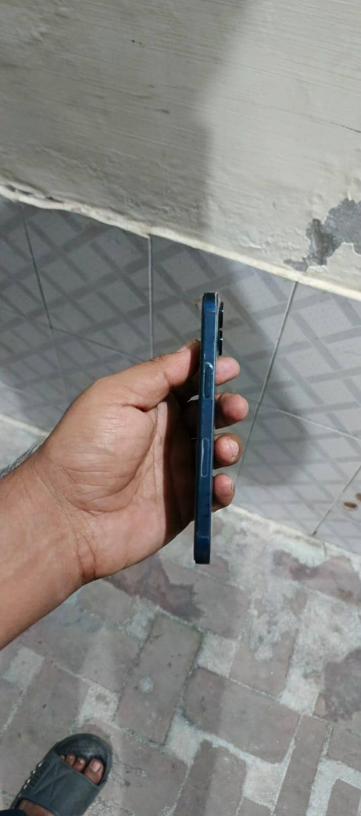 Apple iPhone 13 1