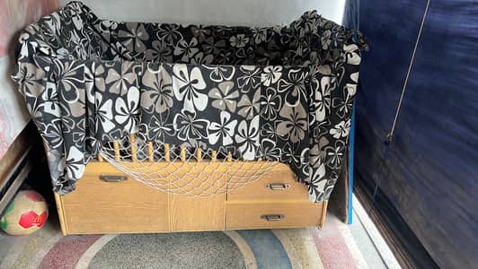 Baby cot in good condition