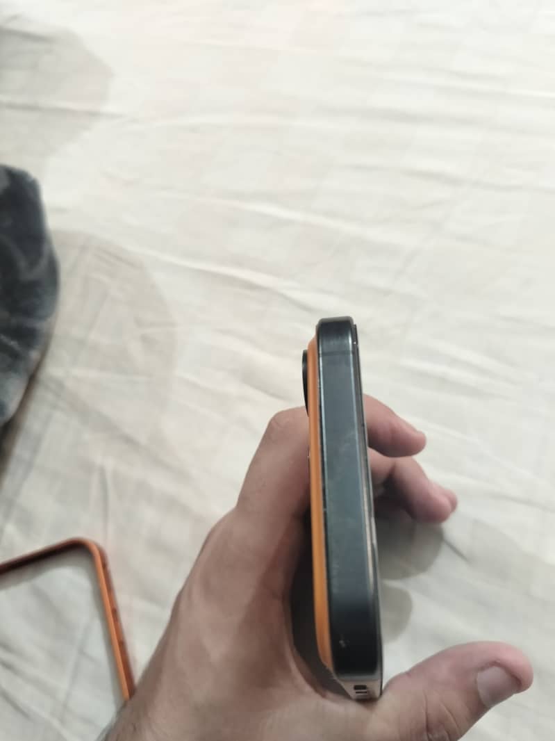 iPhone 15 Pro Max 256GB JV Black | 89% Battery Health | Box & Charger ...
