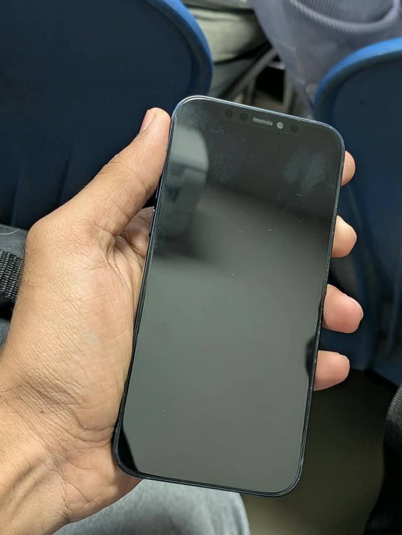 Apple iPhone 12 5