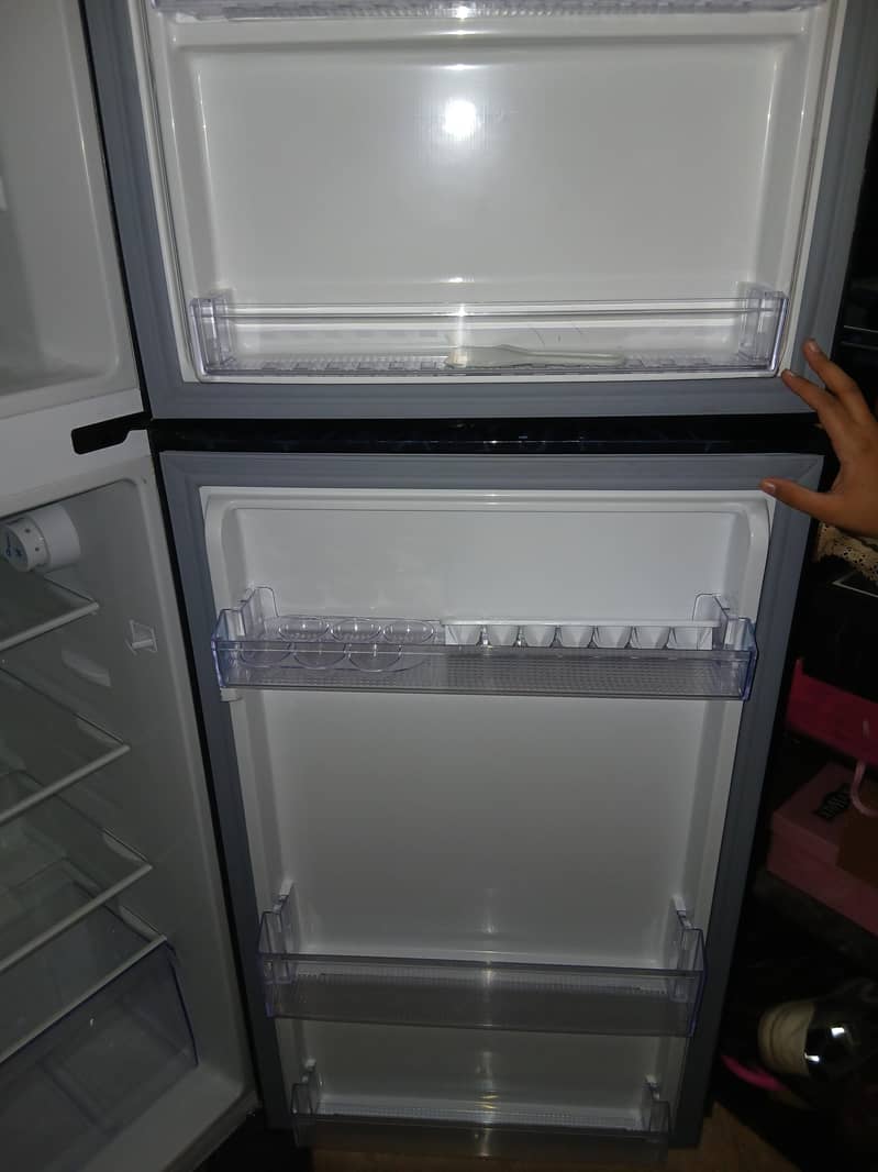 fridge Dawlance 2