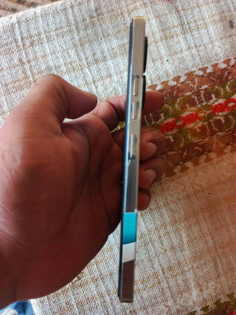 Tecno CAMON 20 1