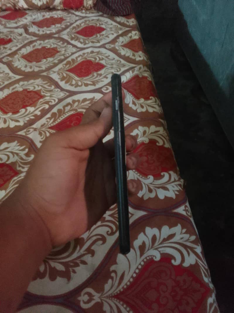 One Plus 6T 8 128 2