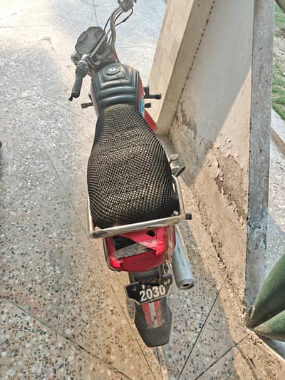Yamaha Janoon 100 cc Good Running condition ,No work required .