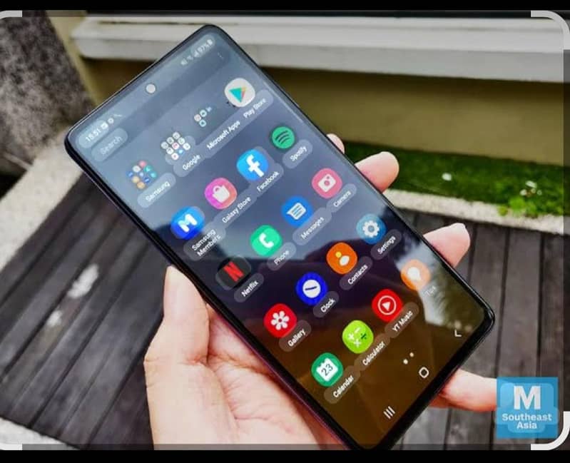 Samsung Mobile A72 0